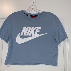 Nike Crop Top